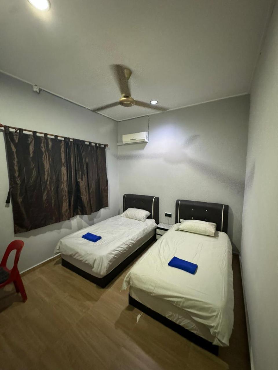Momo Guest House Куала-Тренгану Экстерьер фото